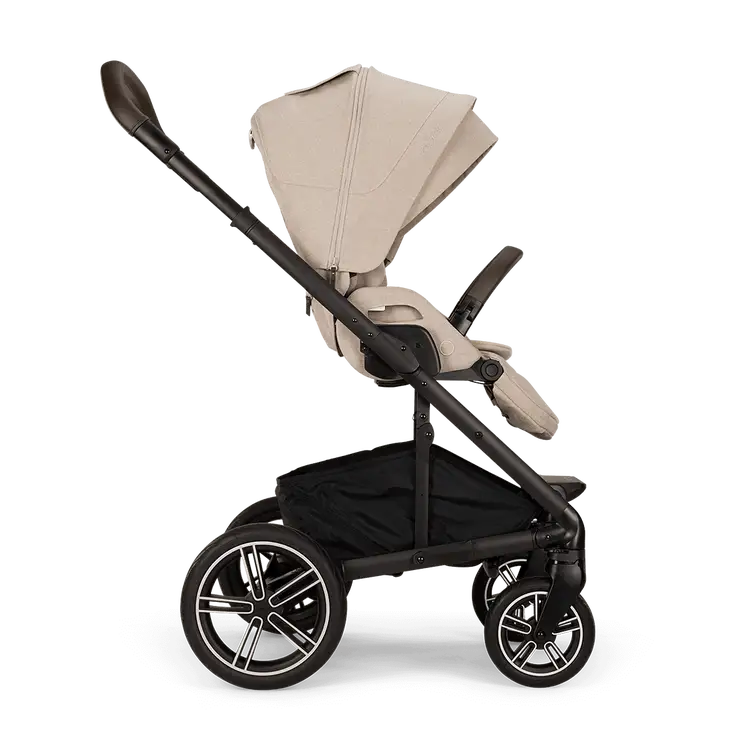 Nuna Mixx Next Stroller With Magnetic Buckle