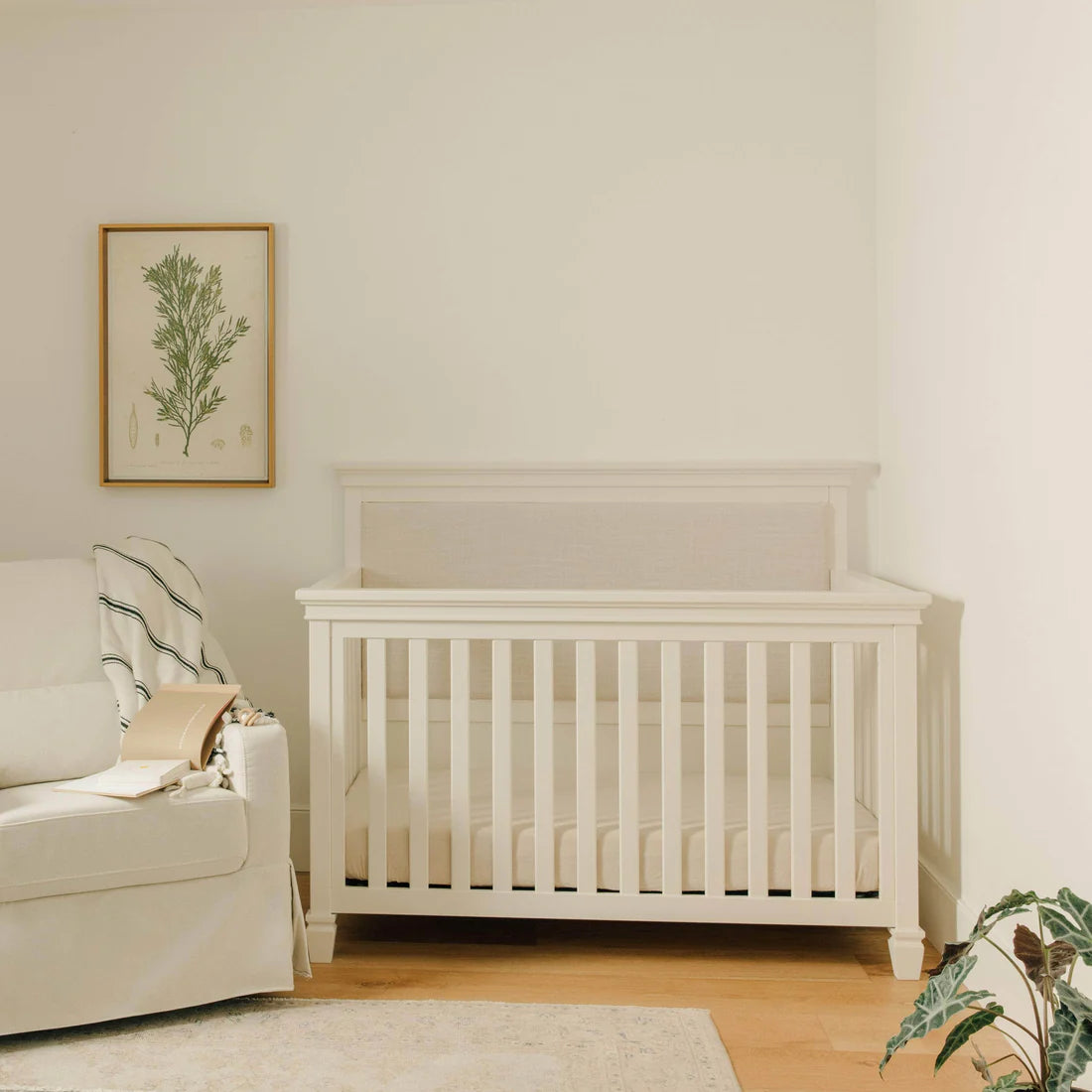 Darlington 4 in 1 Convertible Crib in Warm White